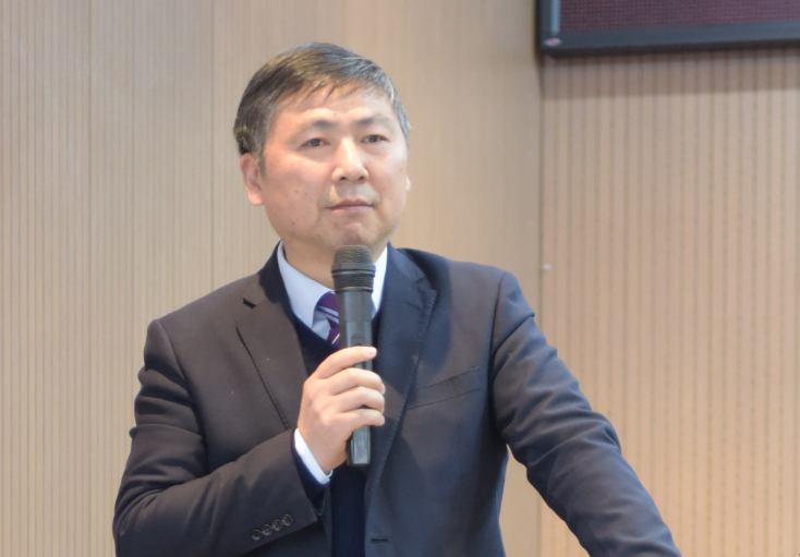 鲍加耕董事长作工作要求